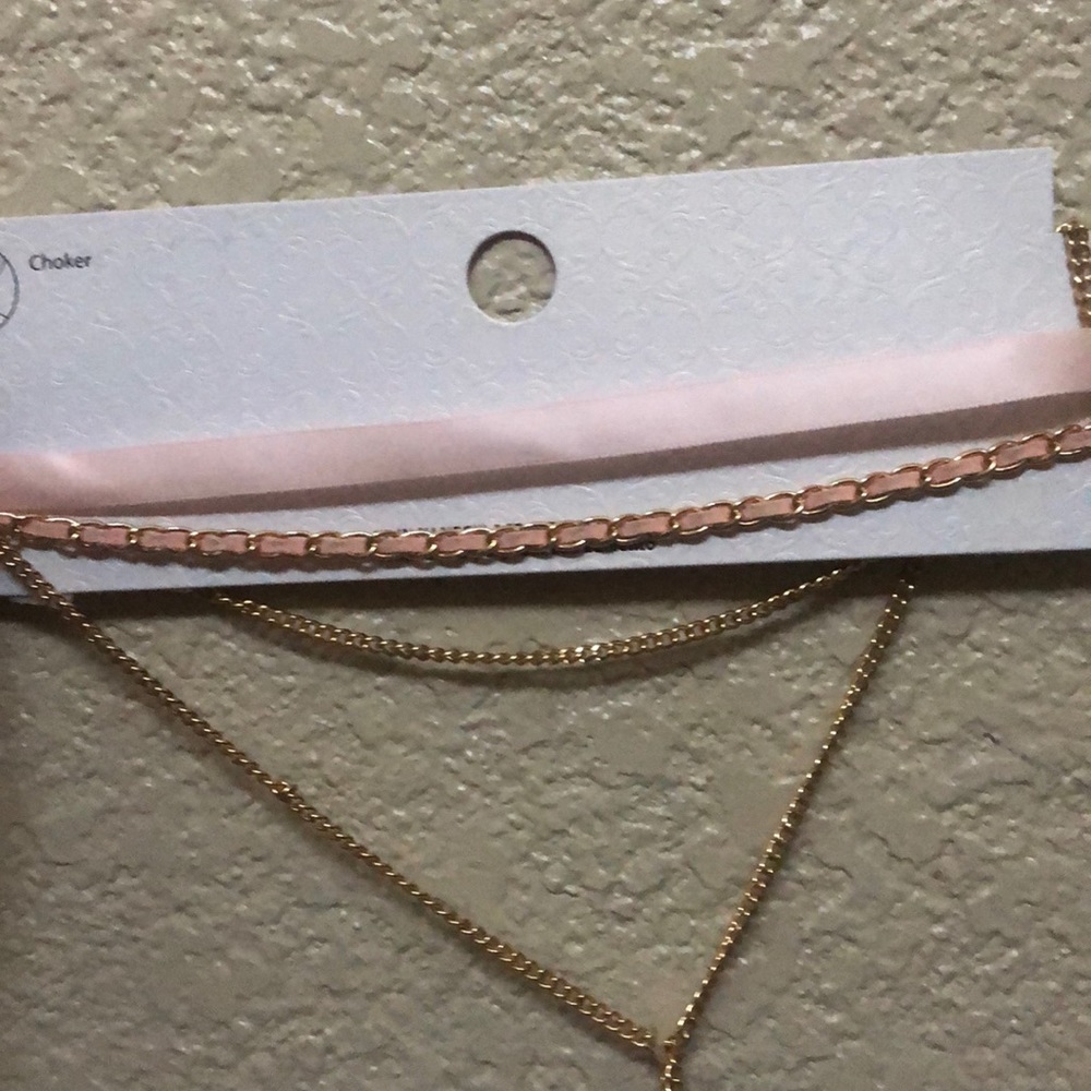 SPECIAL OFFER!!! Buy one choker  for 6, 2 for 10 or 3 for 13 !!!🌺